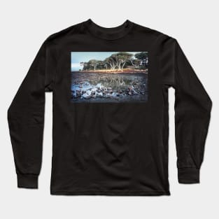 Pebbly beach, Phillip Island Long Sleeve T-Shirt